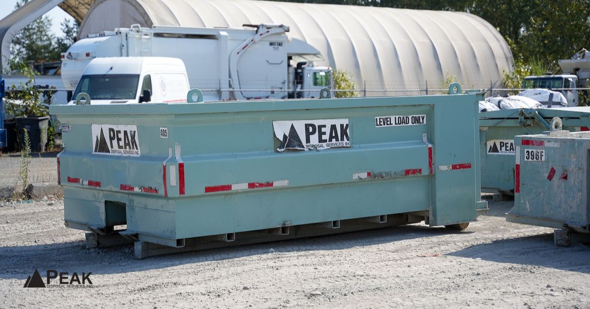 Mini disposal bin supporting residential spring cleaning projects with flexible placement, organized waste removal, and efficient garage cleanouts.